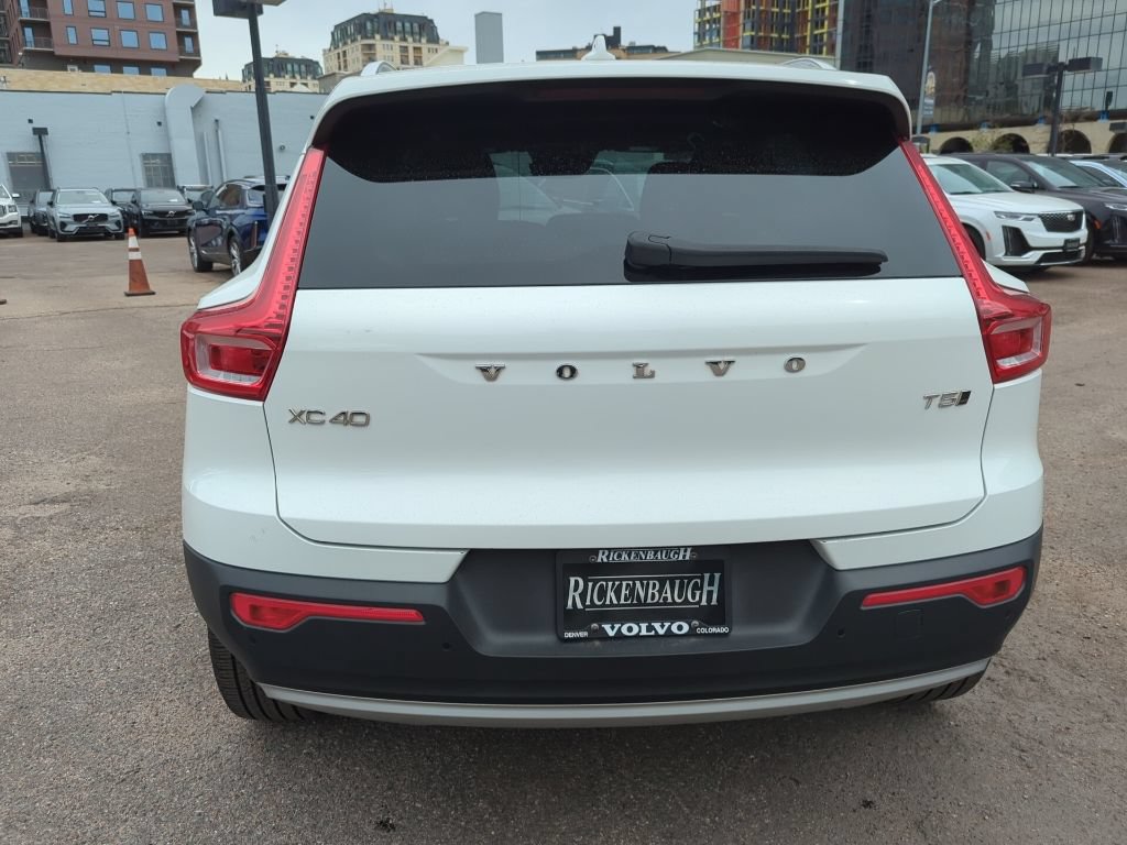Used 2019 Volvo XC40 T5 Momentum AWD/4WD image 6
