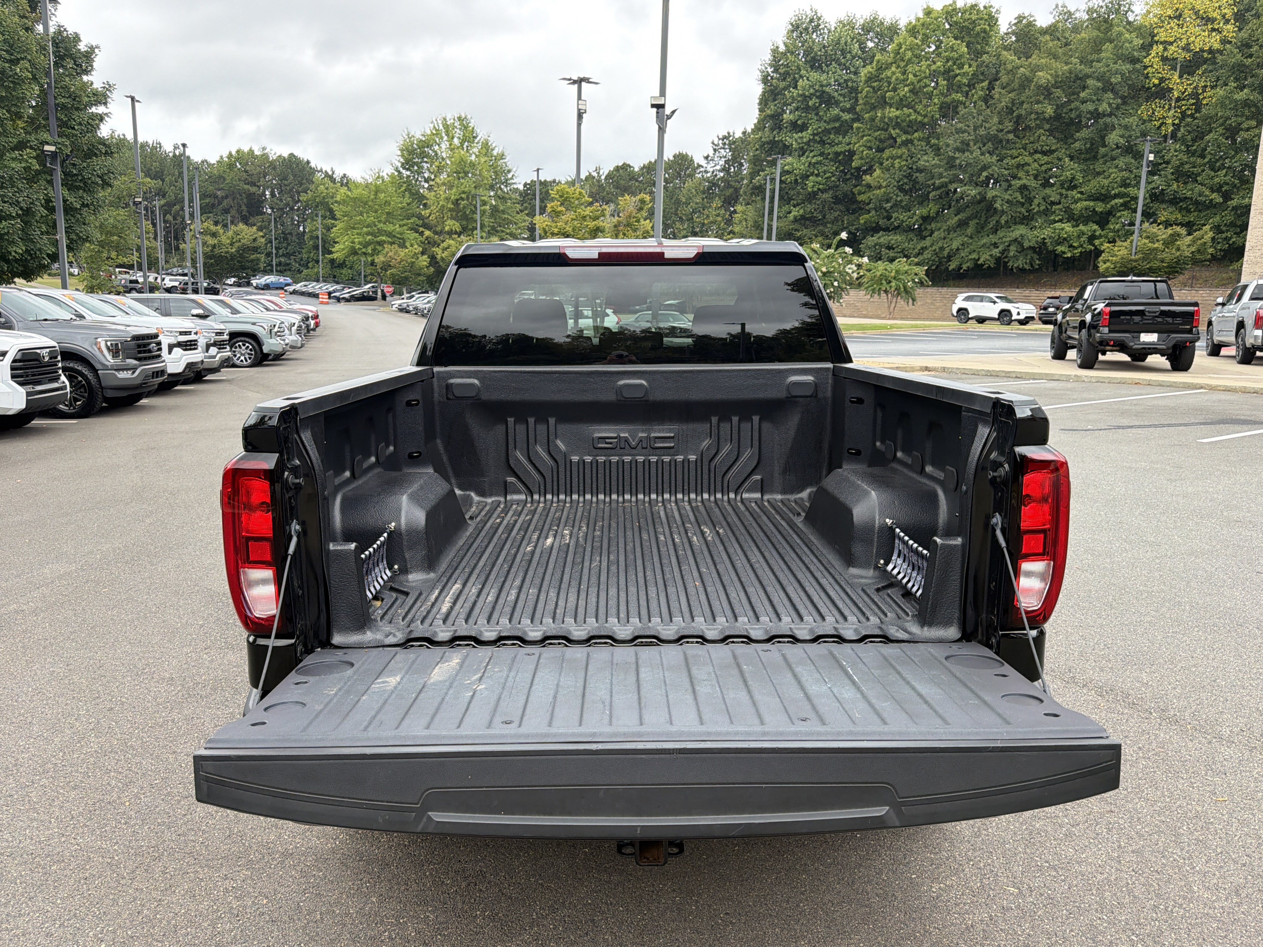Used 2025 GMC Sierra 1500 Elevation AWD/4WD image 18