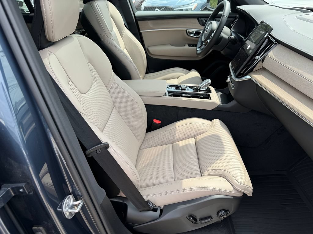 New 2026 Volvo XC90 B6 Ultra w/ Protection Package Premier AWD/4WD image 9