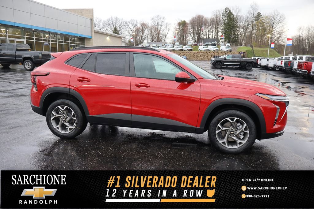 New 2026 Chevrolet Trax LT w/ Sunroof Package