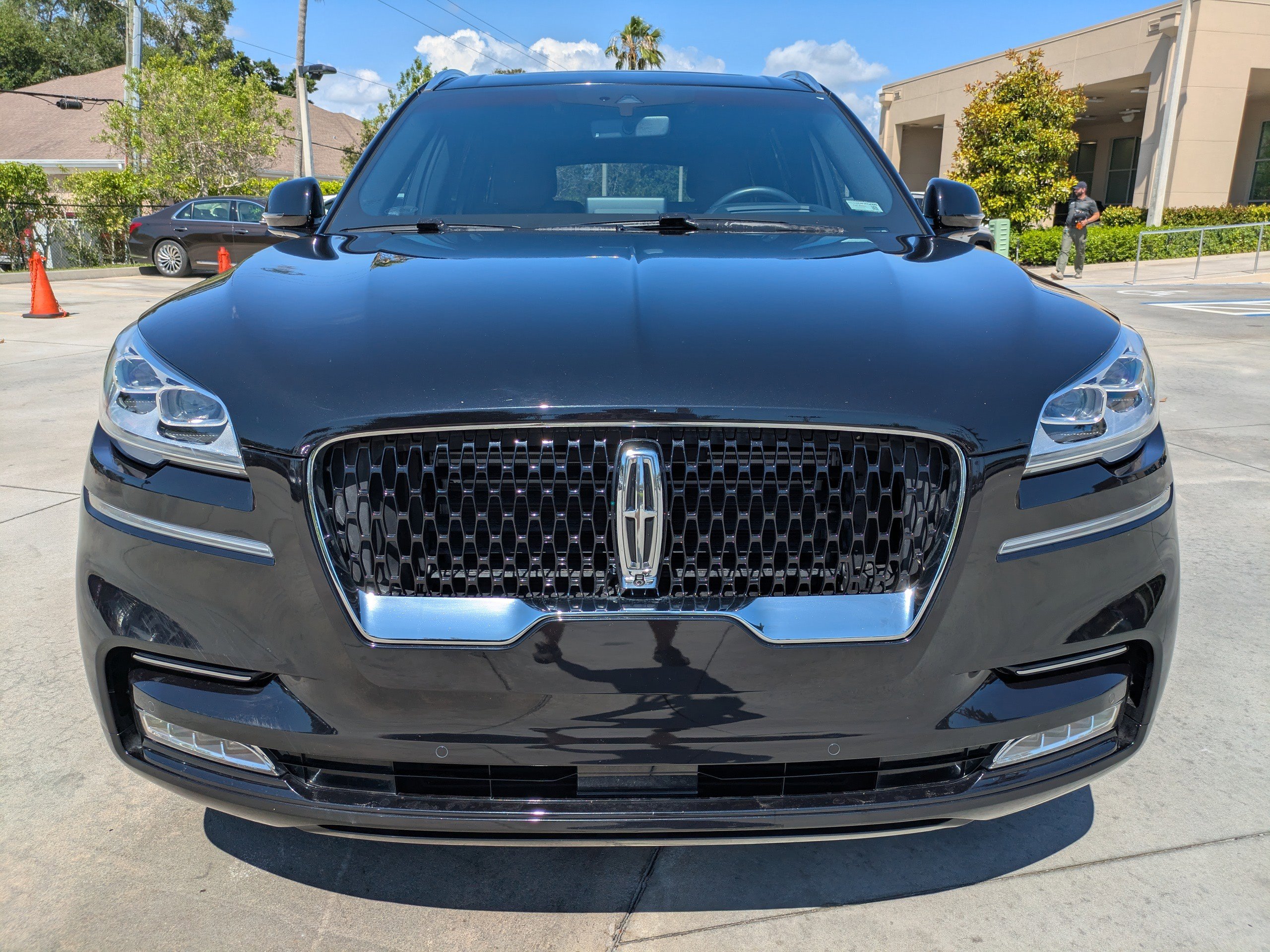Used 2021 Lincoln Aviator Reserve w/ Equipment Group 210A AWD/4WD image 6