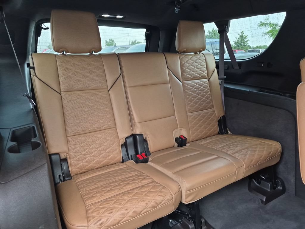 Used 2022 Cadillac Escalade ESV Sport w/ Touring Package AWD/4WD image 40