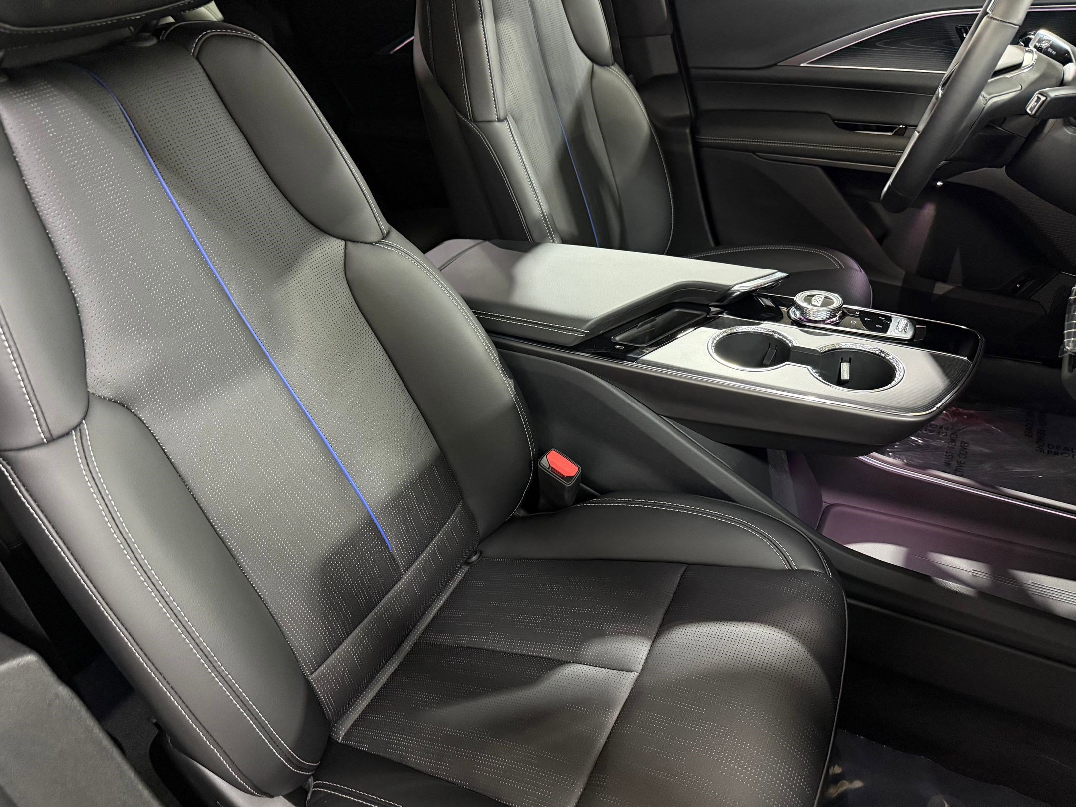 New 2026 Cadillac Lyriq Sport AWD/4WD image 50