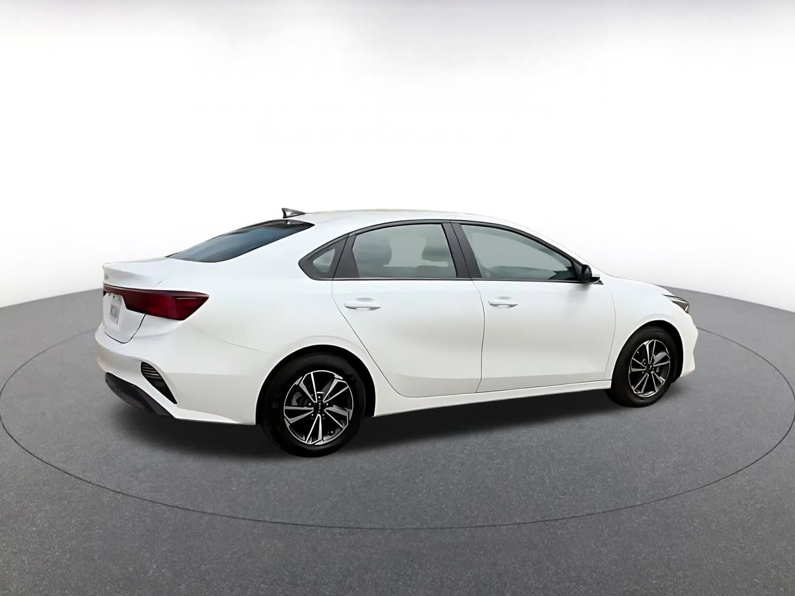 Used 2024 Kia Forte LXS FWD image 14