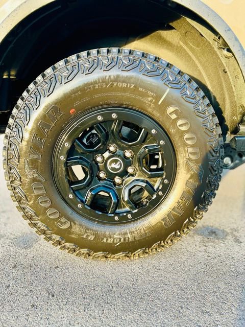 New 2026 Ford Bronco Badlands image 7