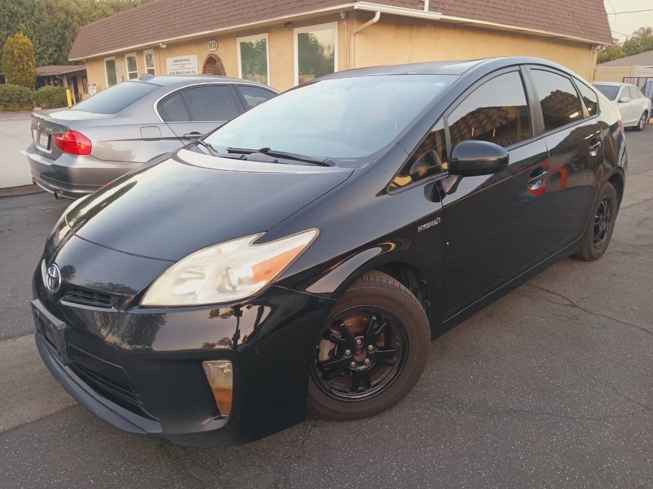 Used 2015 Toyota Prius Two FWD image 4