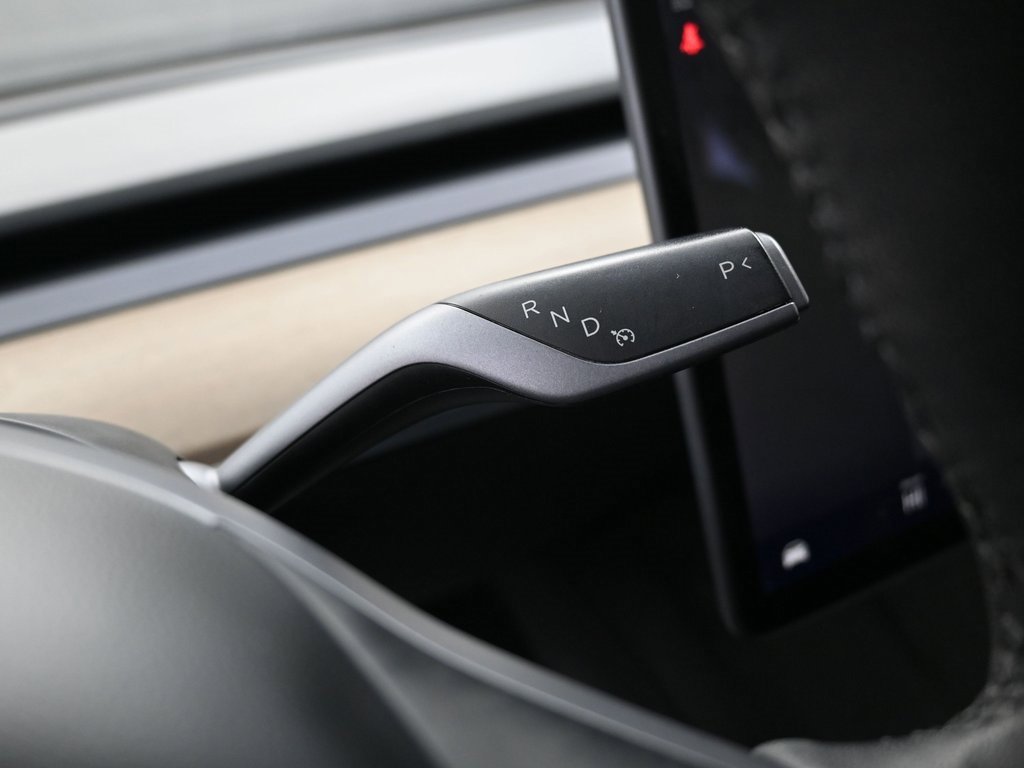 Used 2022 Tesla Model Y Performance image 18