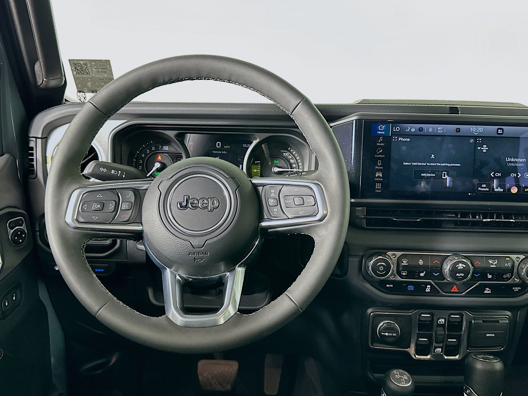 Used 2025 Jeep Wrangler Sahara image 17