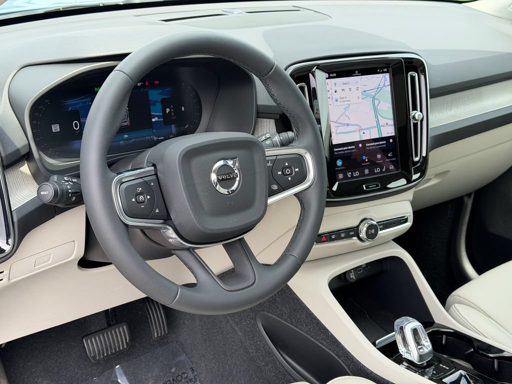 Certified 2024 Volvo XC40 B5 Plus w/ Protection Package Premier AWD/4WD image 25