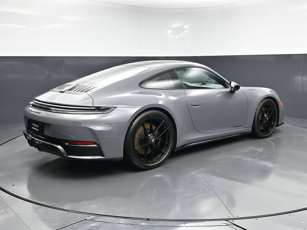 Certified 2026 Porsche 911 Carrera 4 GTS AWD/4WD image 8