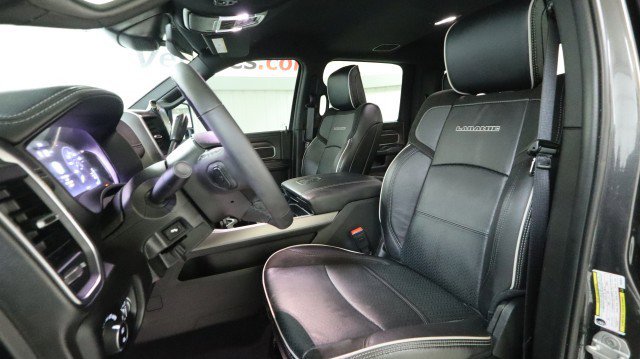 Used 2025 RAM 2500 Laramie AWD/4WD image 12