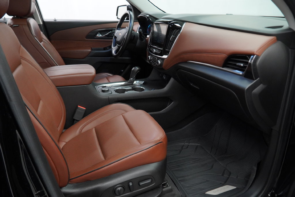 Used 2019 Chevrolet Traverse High Country w/ LPO, Floor Liner Package AWD/4WD image 46