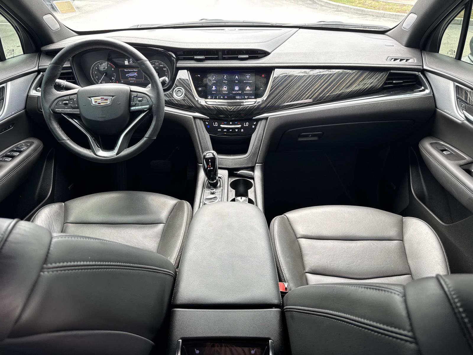 Used 2025 Cadillac XT6 Premium Luxury FWD image 29