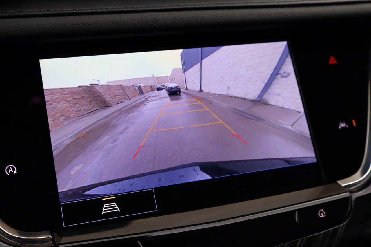 Used 2024 Cadillac XT6 Premium Luxury FWD image 9
