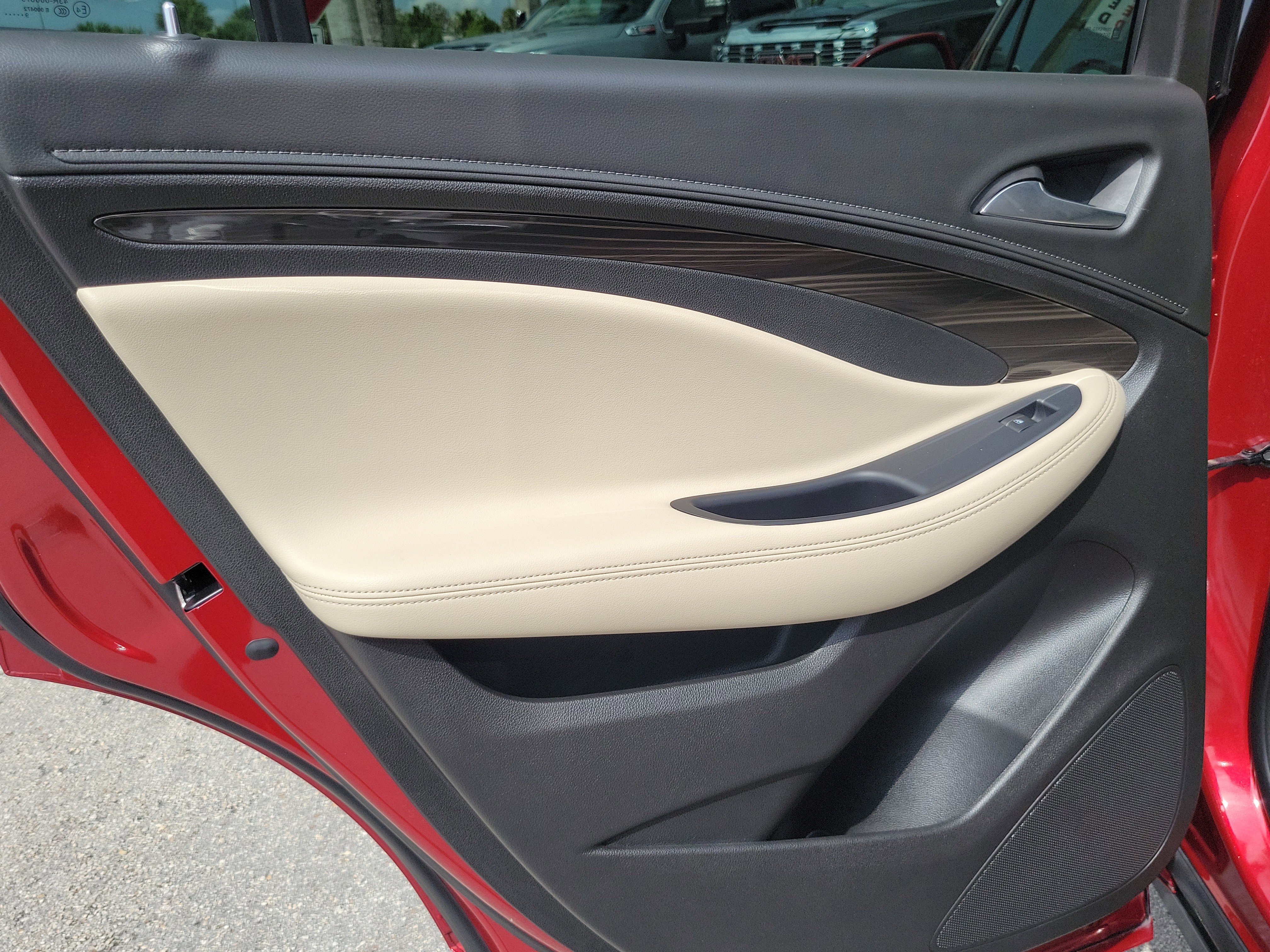 Used 2020 Buick Envision Preferred image 24