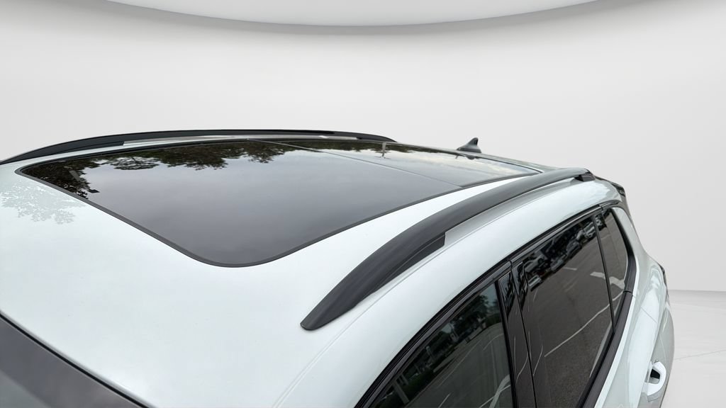 New 2026 Volkswagen Tiguan SE R-Line FWD image 35