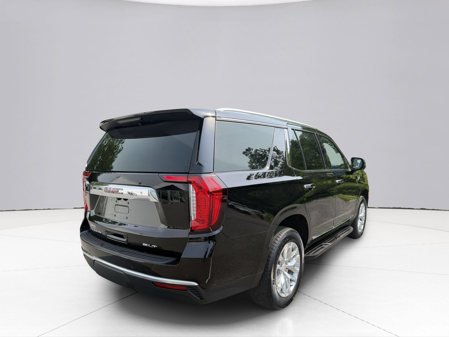Used 2022 GMC Yukon SLT w/ SLT Luxury Package AWD/4WD image 15