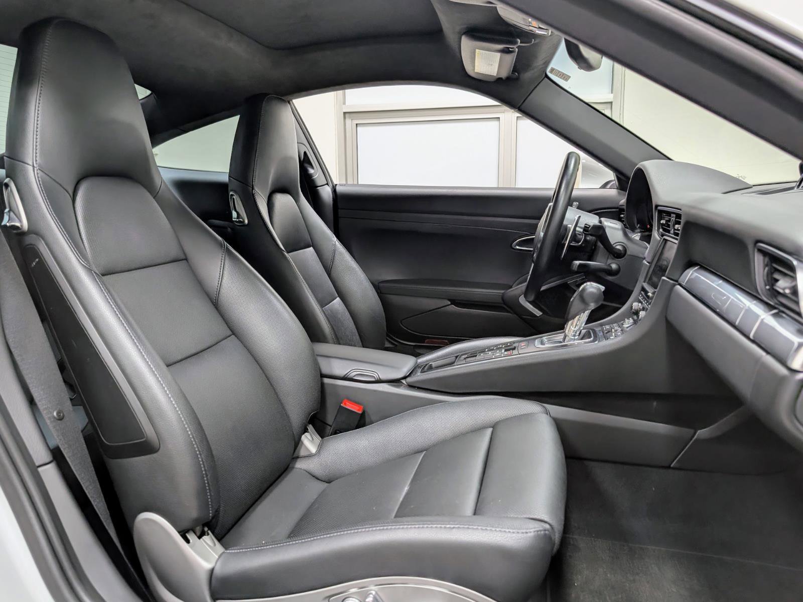 Used 2013 Porsche 911 Carrera RWD image 24