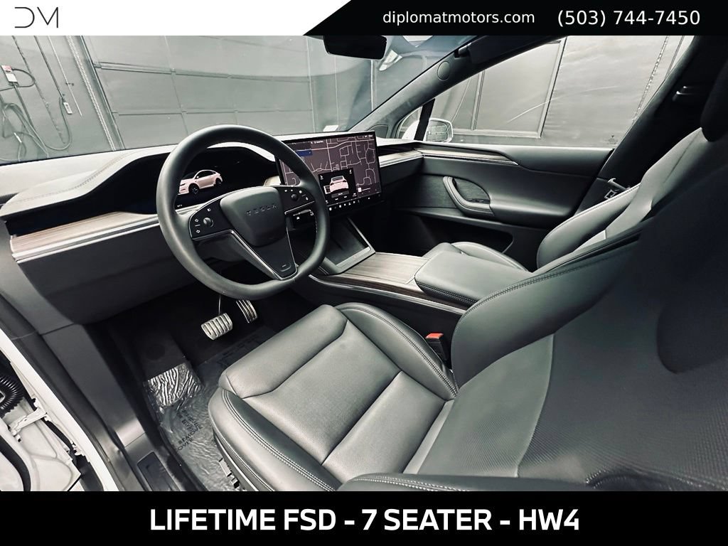 Used 2025 Tesla Model X AWD/4WD image 16