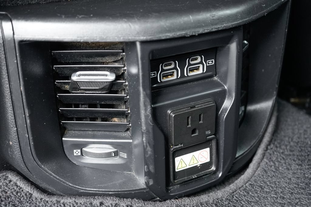 Used 2023 RAM 2500 Laramie AWD/4WD image 38