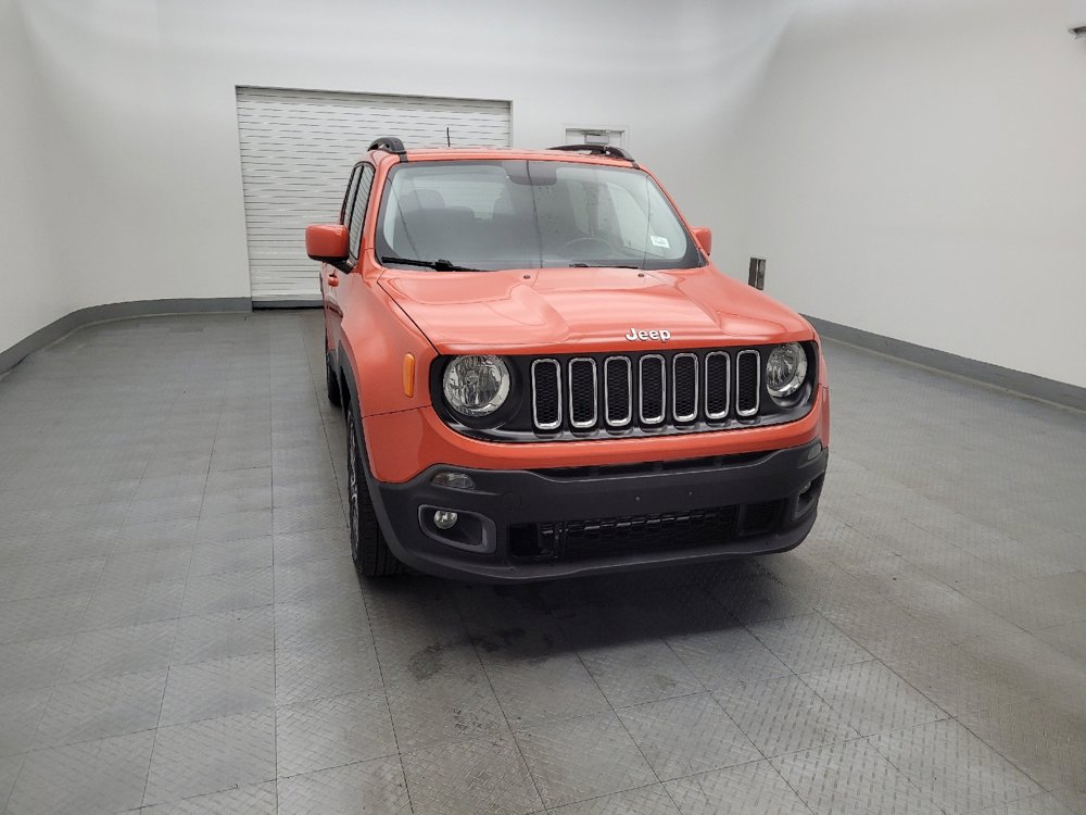 Used 2015 Jeep Renegade Latitude FWD image 14