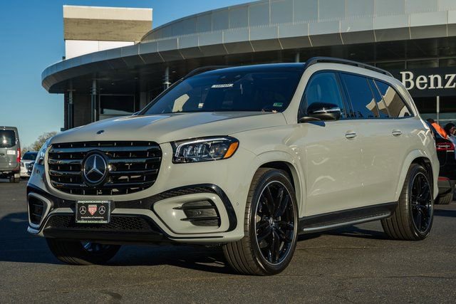 New 2026 Mercedes-Benz GLS 450 4MATIC image 3