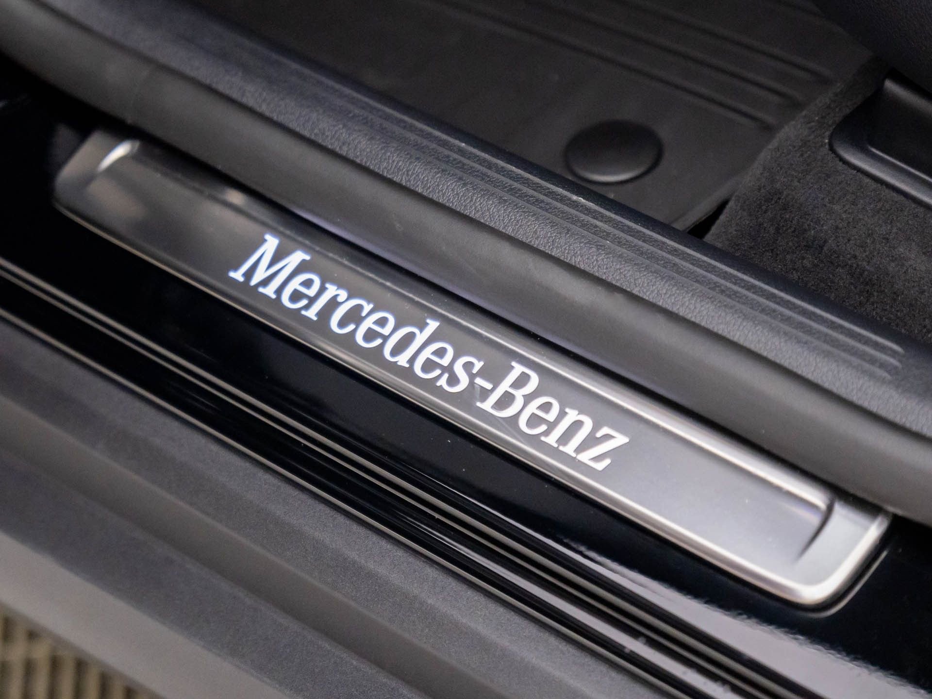 Used 2025 Mercedes-Benz GLC 300 4MATIC image 19