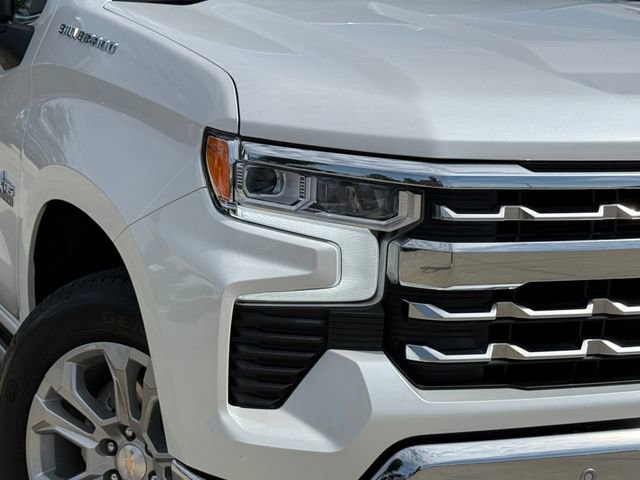Used 2024 Chevrolet Silverado 1500 LTZ w/ Technology Package RWD image 3