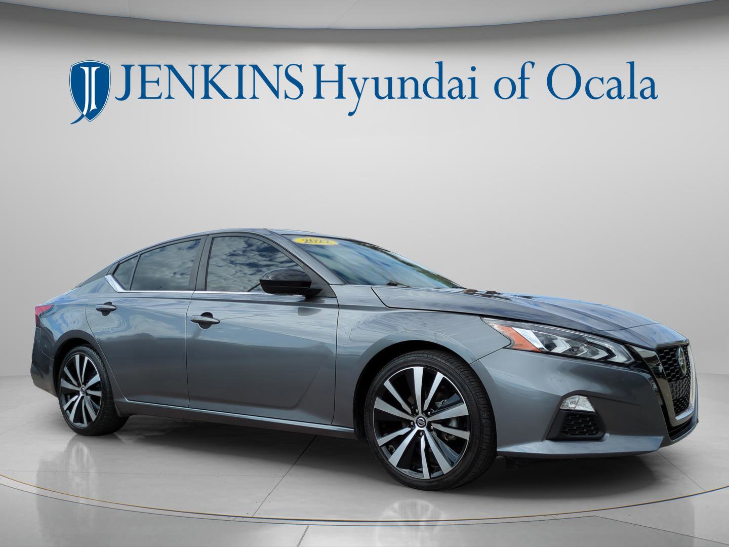 Used 2022 Nissan Altima 2.5 SR image 1