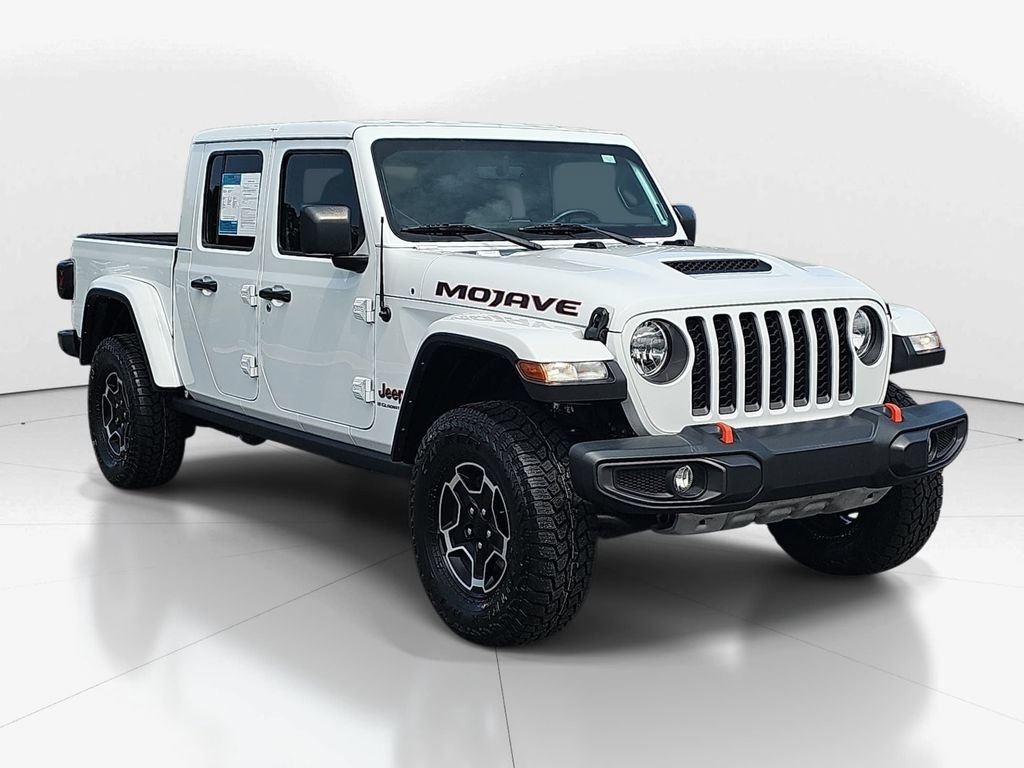 Used 2023 Jeep Gladiator Mojave w/ Cold Weather Group AWD/4WD video 3
