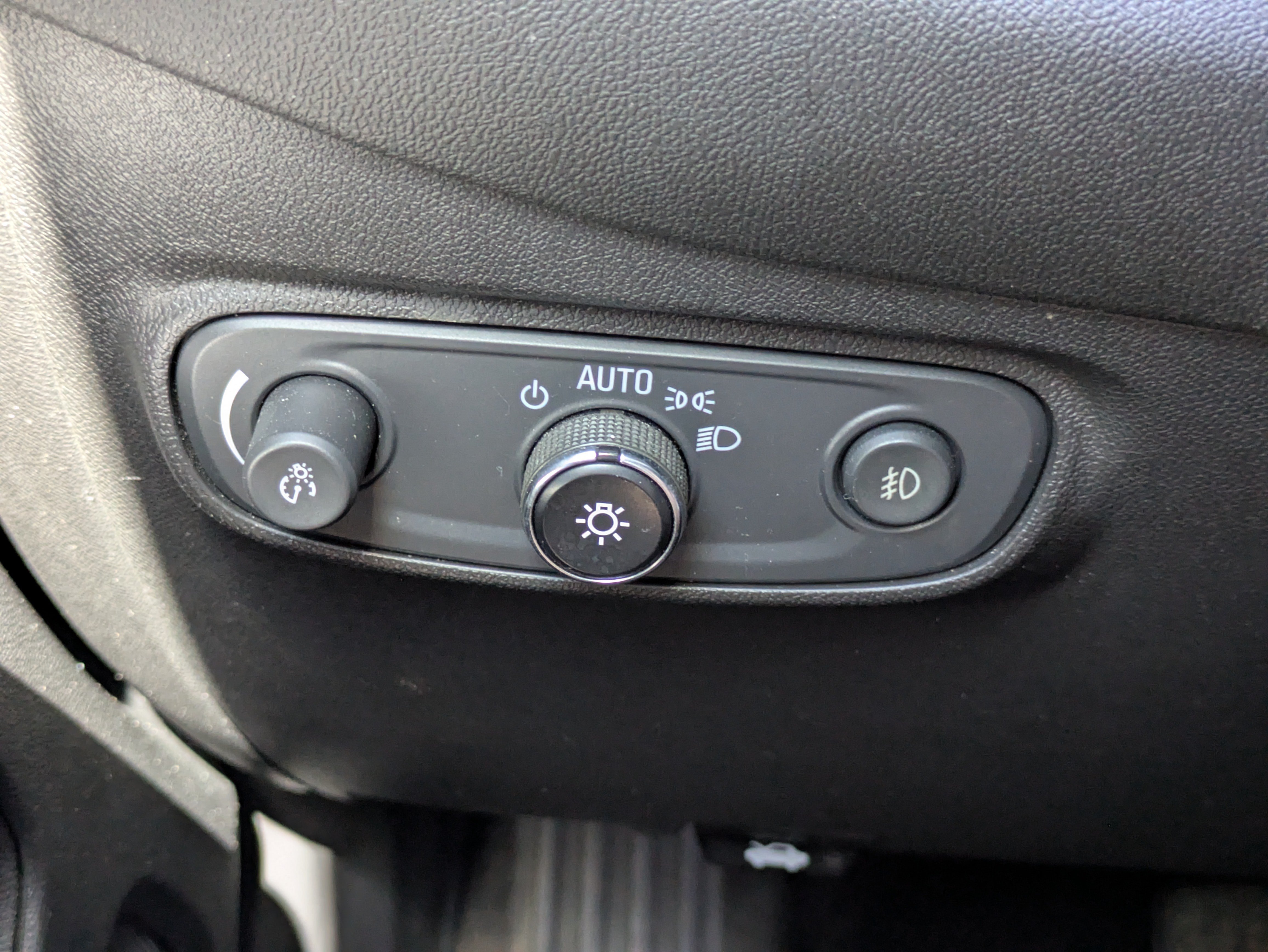 Used 2021 Chevrolet Equinox LT FWD image 36