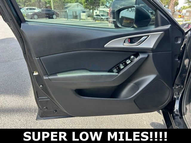 Used 2018 MAZDA MAZDA3 Sport w/ Preferred Equipment Package FWD image 12