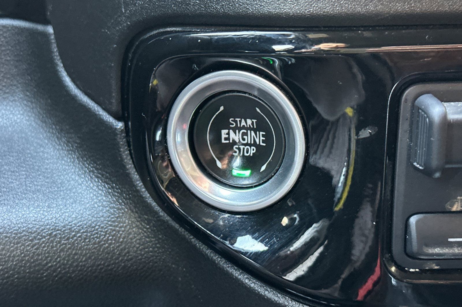 Certified 2023 GMC Sierra 1500 Elevation image 28