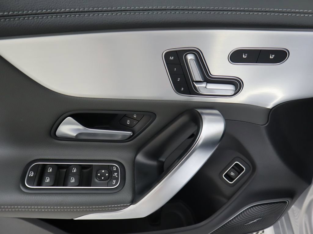 Certified 2023 Mercedes-Benz CLA 250 image 23