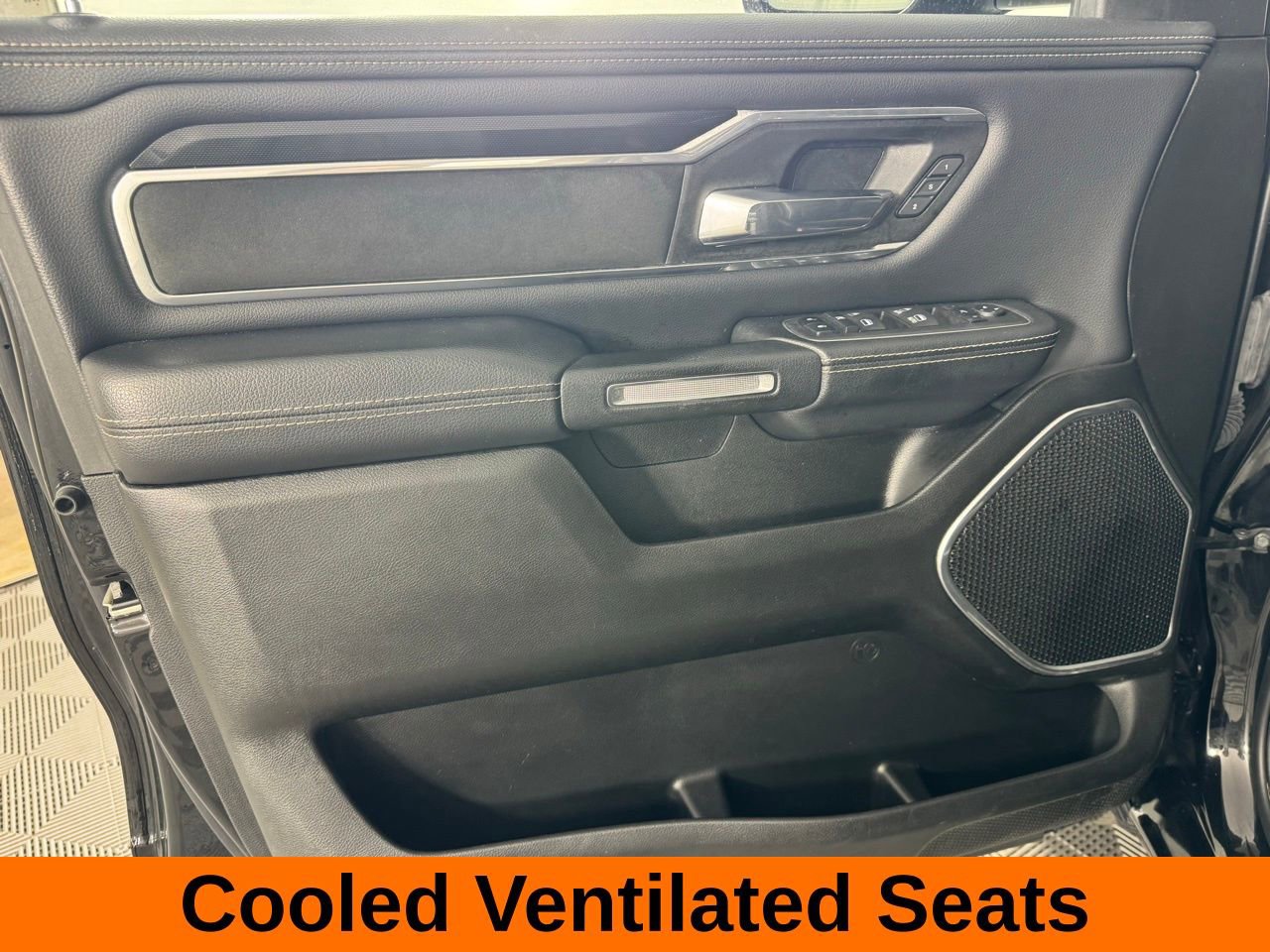 Used 2022 RAM 1500 Laramie w/ Sport Appearance Package AWD/4WD image 13