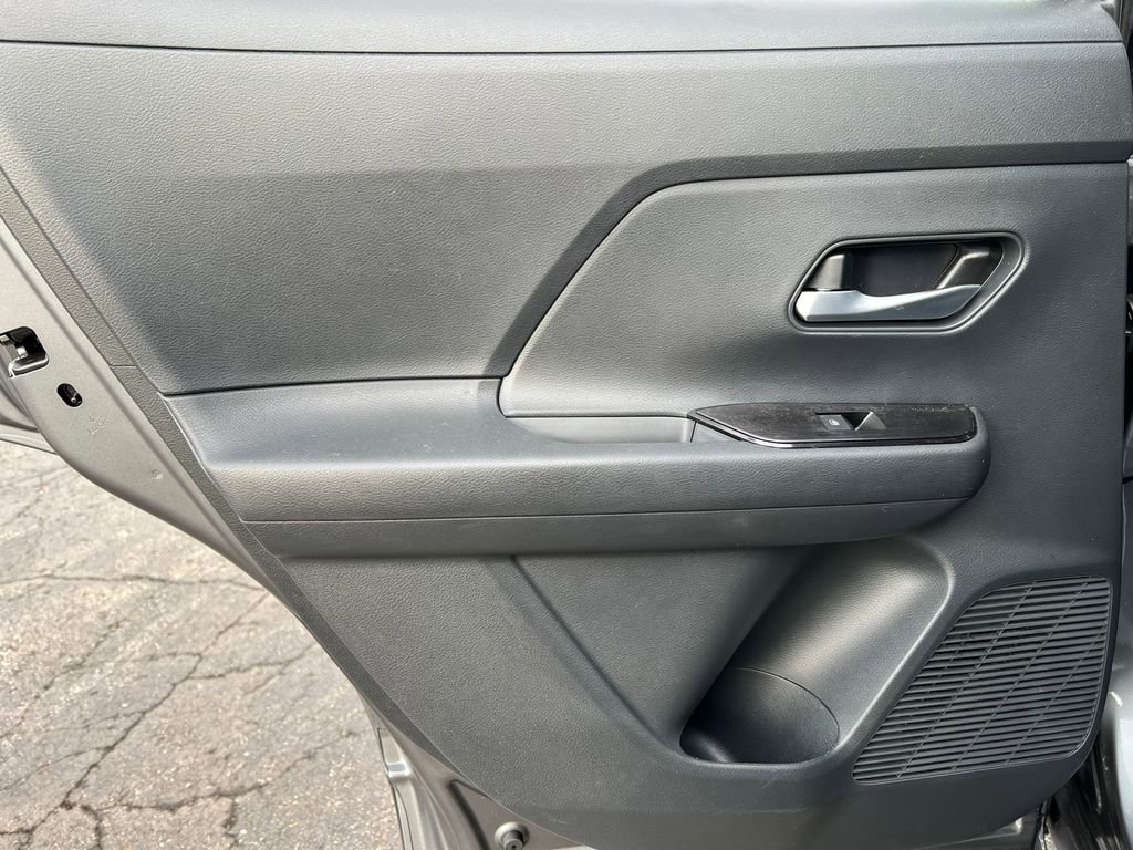 New 2026 Nissan Kicks SV w/ SV Premium Package image 28