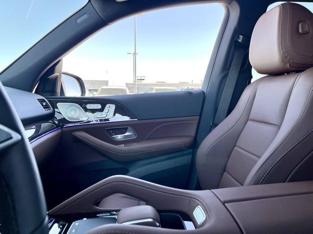 Used 2025 Mercedes-Benz GLE 450e 4MATIC image 42