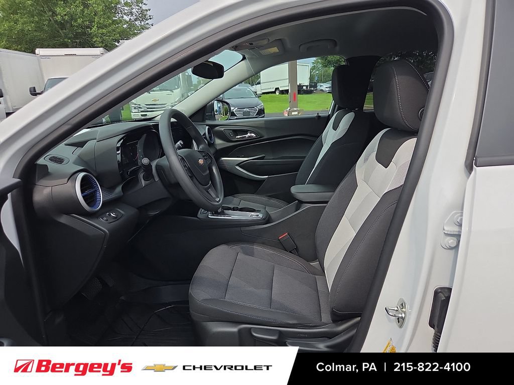 Certified 2024 Chevrolet Trax LS FWD image 16