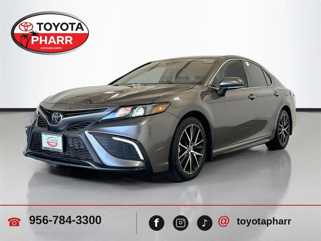 Used 2023 Toyota Camry SE FWD image 1