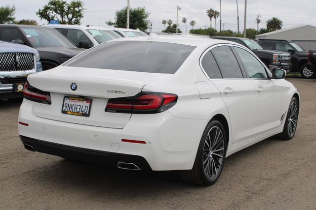 Used 2021 BMW 530e w/ Parking Assistance Package RWD image 5