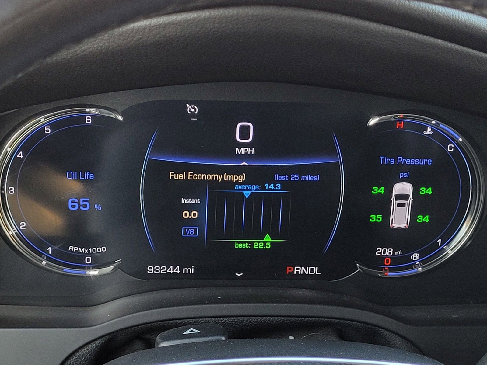 Used 2017 Cadillac Escalade Luxury AWD/4WD image 29