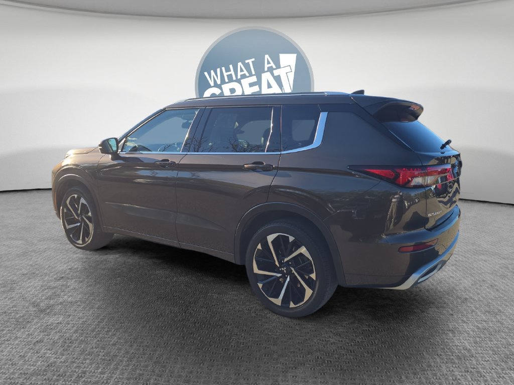 Used 2024 Mitsubishi Outlander SEL AWD/4WD image 6
