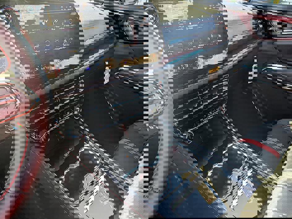 New 2026 Chevrolet Traverse RS image 18