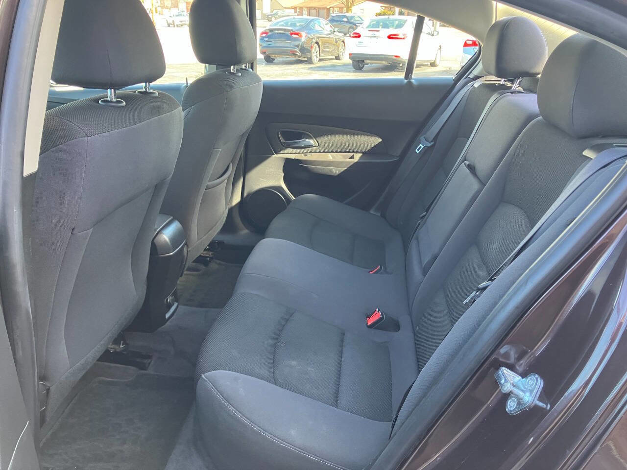 Used 2015 Chevrolet Cruze LT FWD image 12
