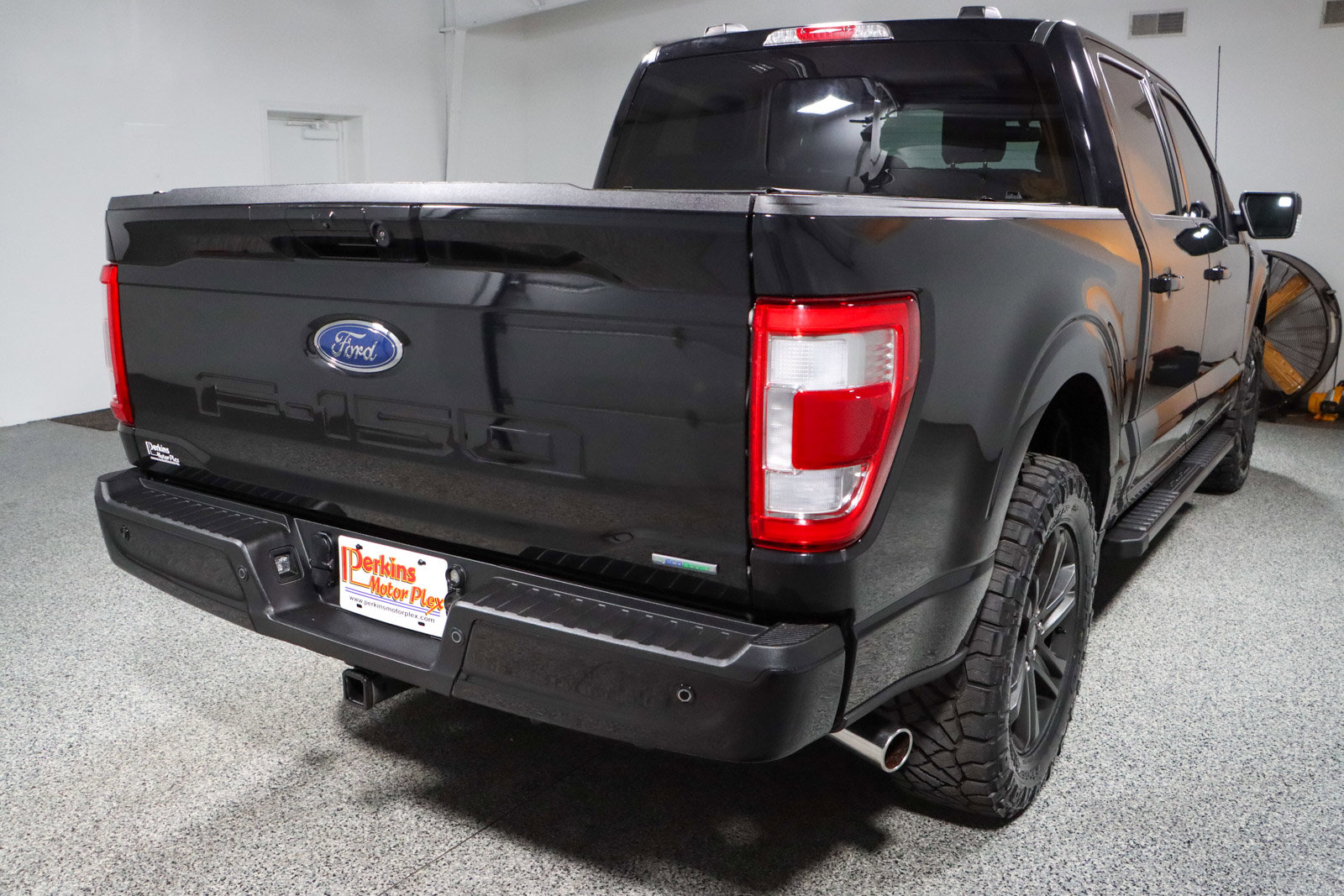 Used 2022 Ford F150 Lariat w/ Equipment Group 502A High image 8