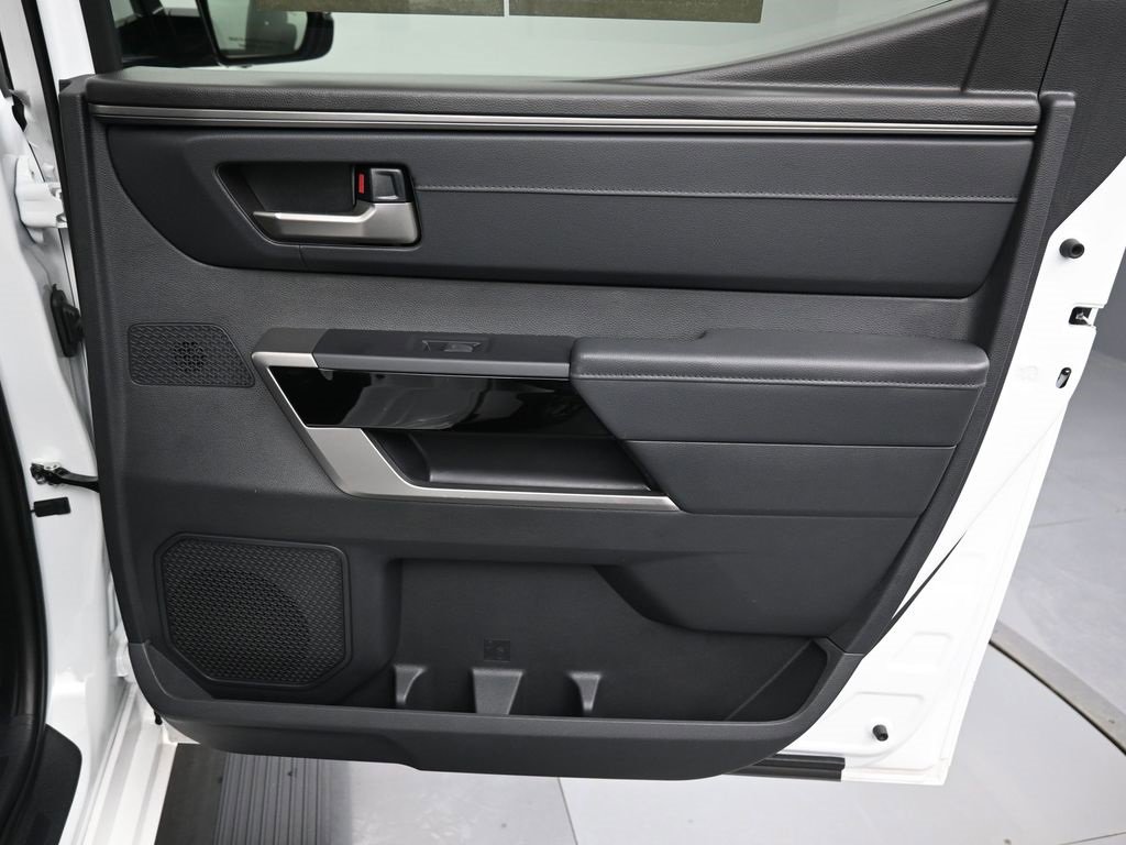 Used 2024 Toyota Tundra Limited image 31