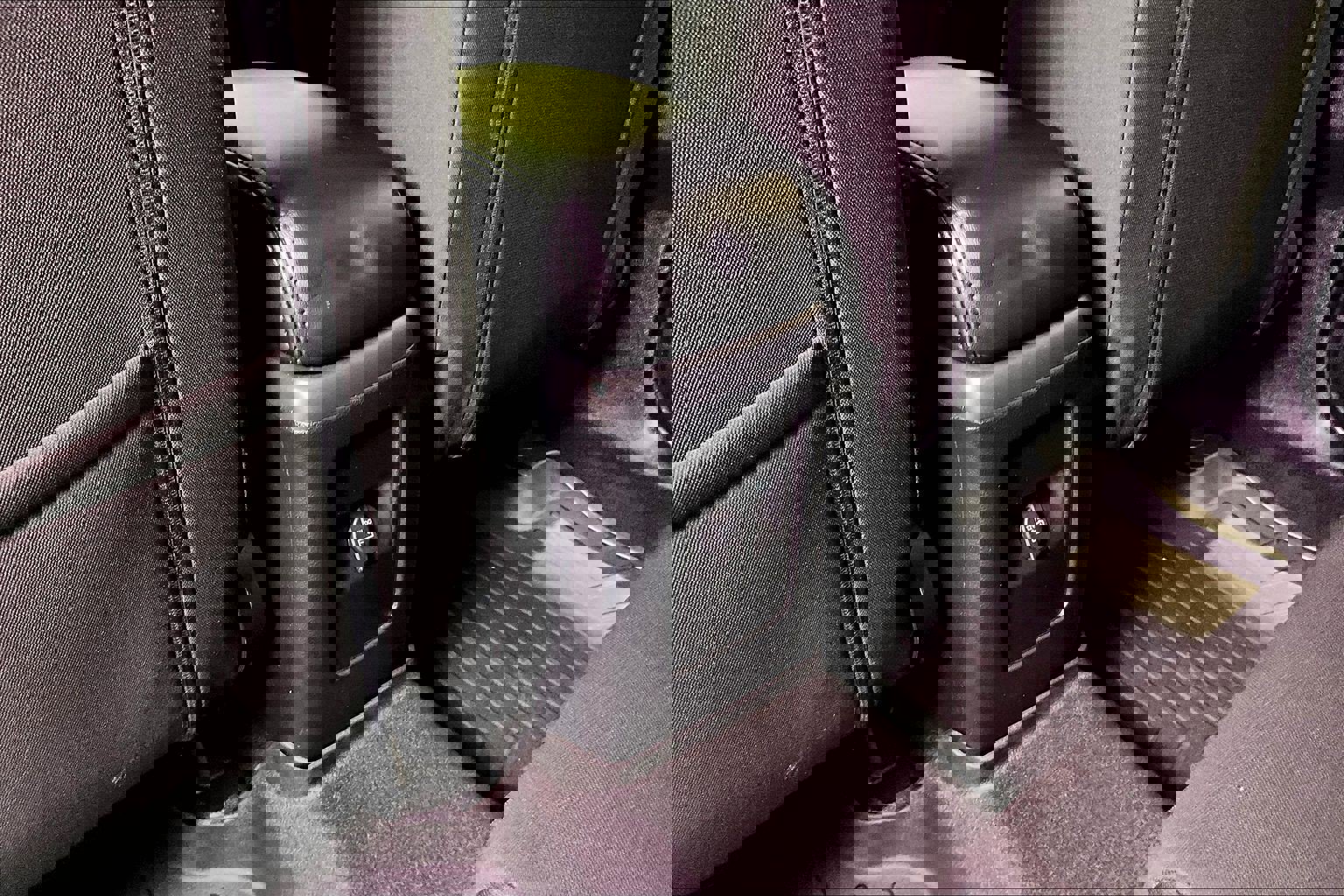 Used 2019 Dodge Journey SE FWD image 10