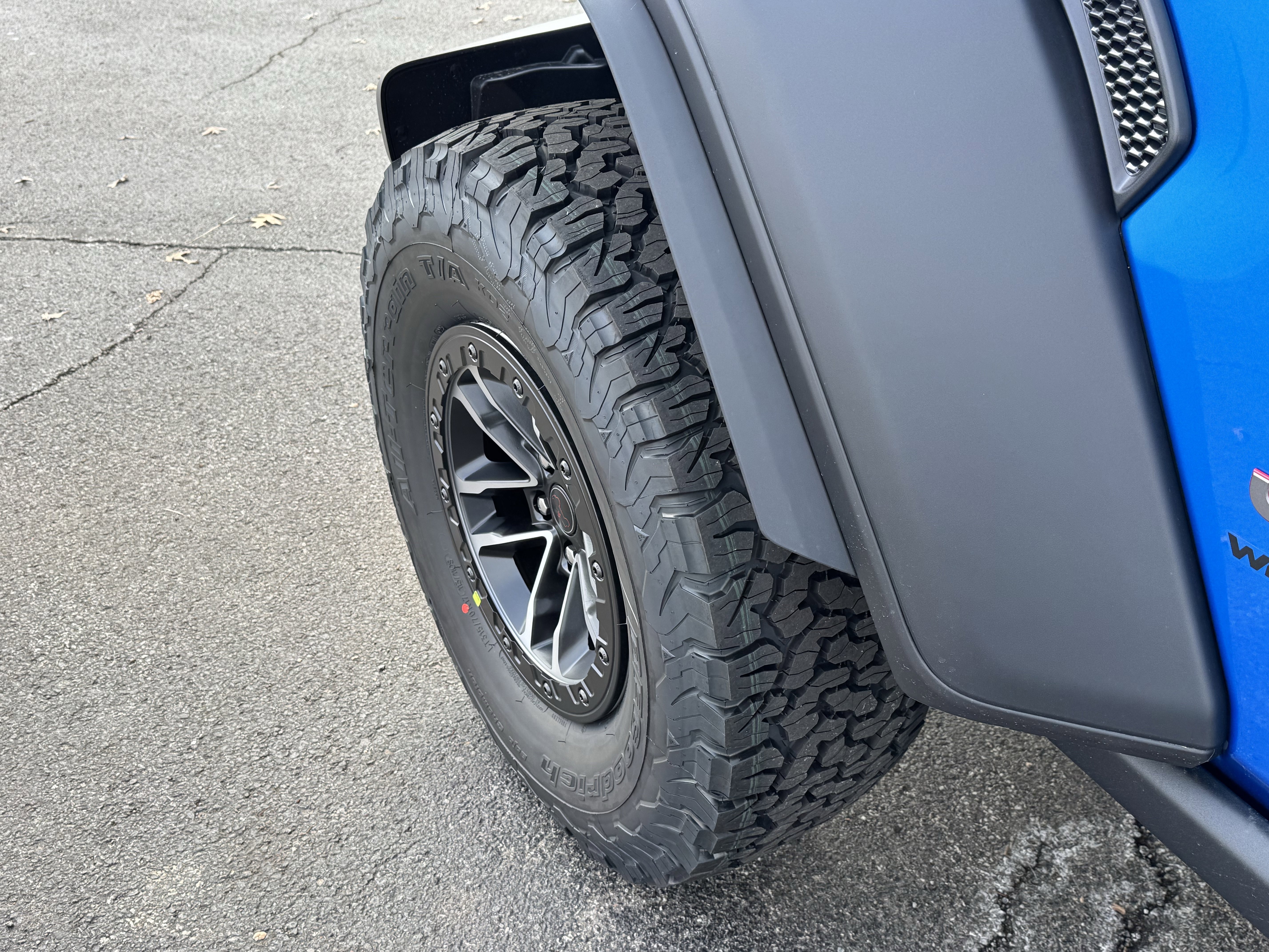 New 2026 Jeep Wrangler Unlimited Rubicon w/ Xtreme 35 Tire Package image 9