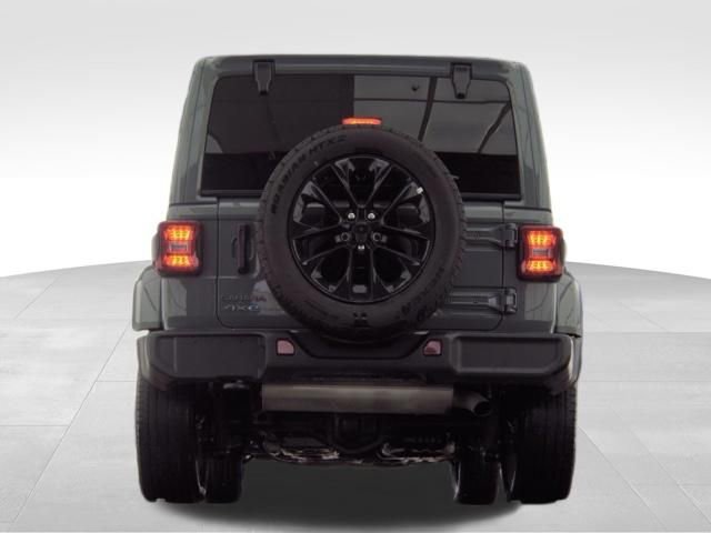 Used 2025 Jeep Wrangler Sahara 4xe image 4
