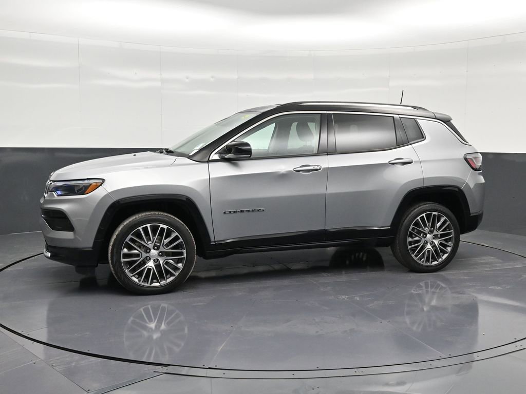 Used 2022 Jeep Compass Limited w/ Elite Group image 7
